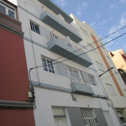DE ÁLVAREZ 25