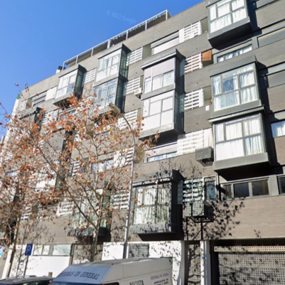 MARTÍN MUÑOZ DE POSADAS 8