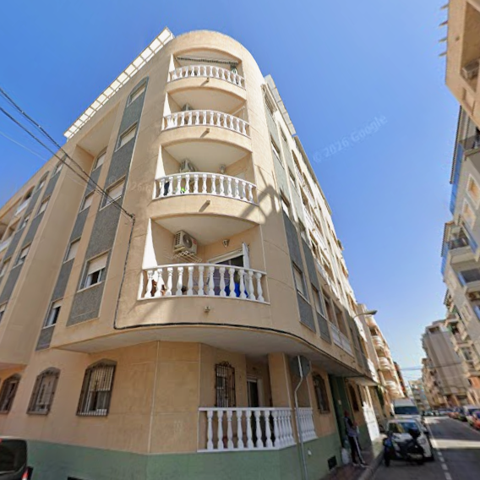 ARQUITECTO LARRAMENDI 18